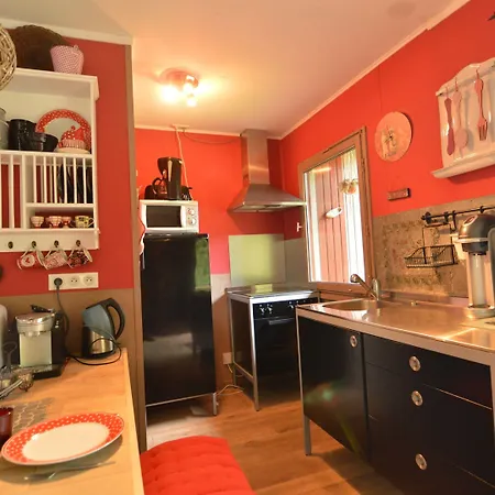 Lively With Garden, Barbecue, Garden Furniture Hotel